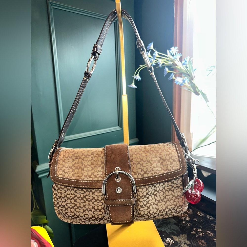 Vintage Coach Soho Buckle Shoulder Bag